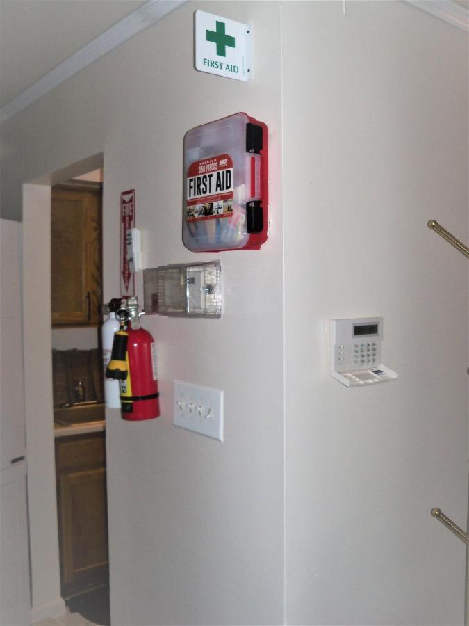 Two Bedrooms Apartment Manage And Supervise By Host Endless Features Amenities Dishwasher Washer Dryer Best Wifi Internet Services By Verizon Fios 960 Upload 960 Download Bi Monthly Free Housekeeping Services Huge 10000 Square Footage New York City Exterior photo